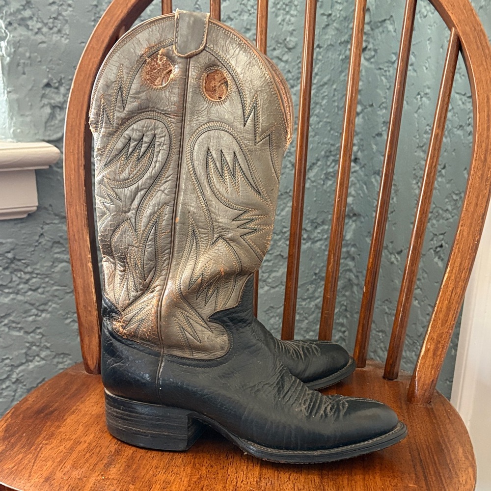 Vintage Black and Gray Leather Cowboy Boots - Picture 8 of 8